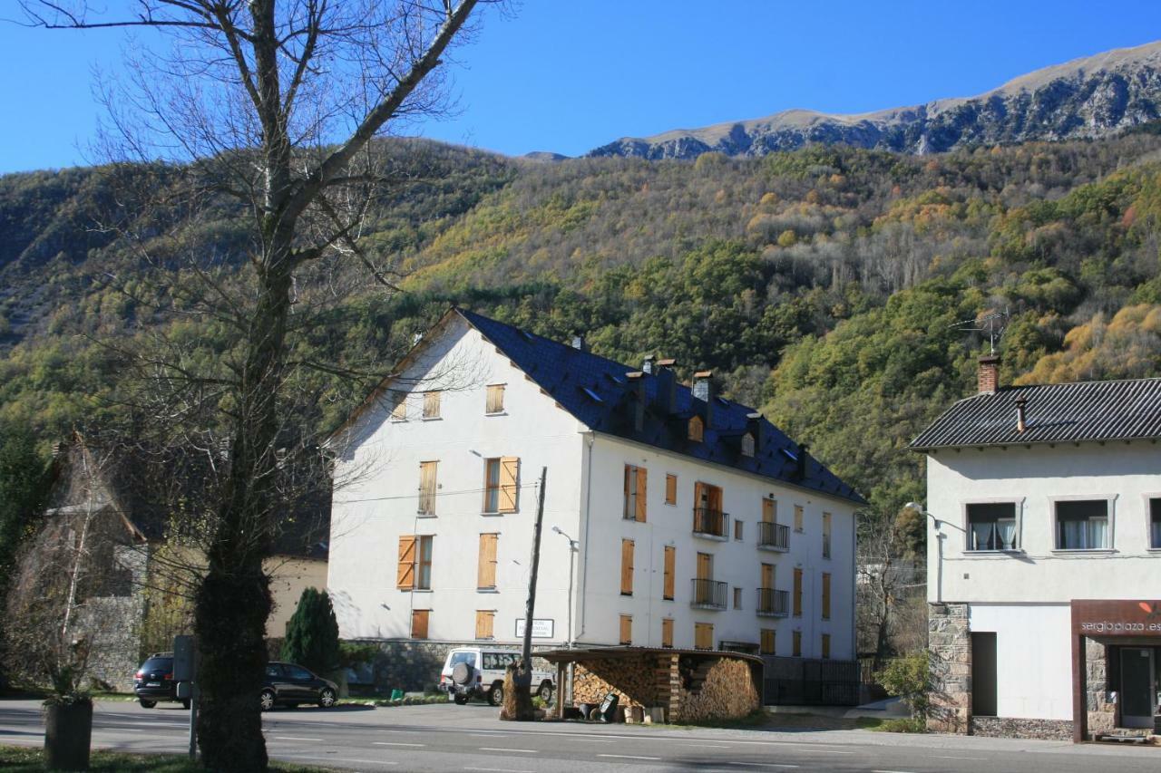 Апартаменты Esera Dos Catedrales Вильянова Экстерьер фото